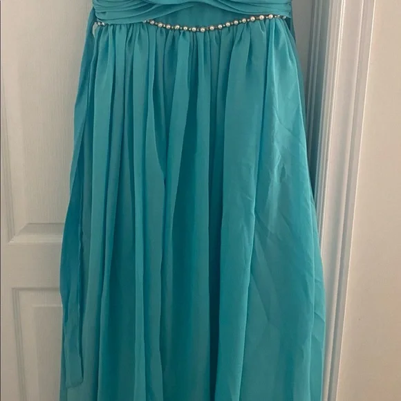 Dress - Picture 2 of 8